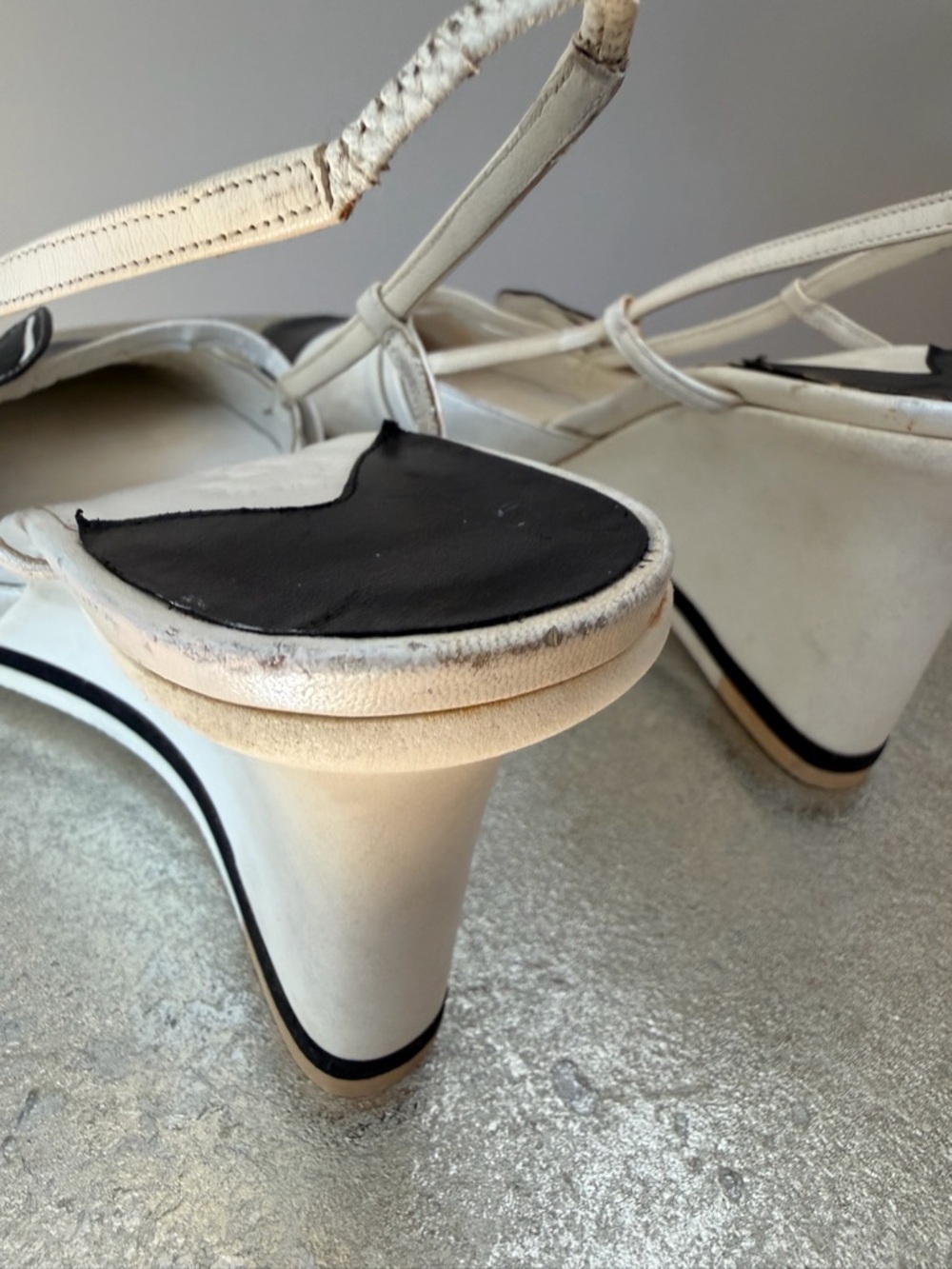 CHANEL - Two-Tone Slingback Wedges w/ Camellia Detail – Size 38.5 - Picture 14 of 15